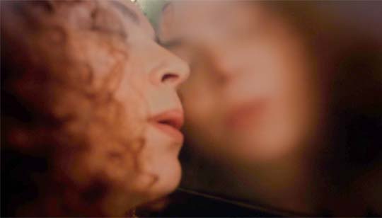 L'autre côté du miroir - long-métrage d'aurélien réal avec Camélia Montassere - production SUNRUN Films